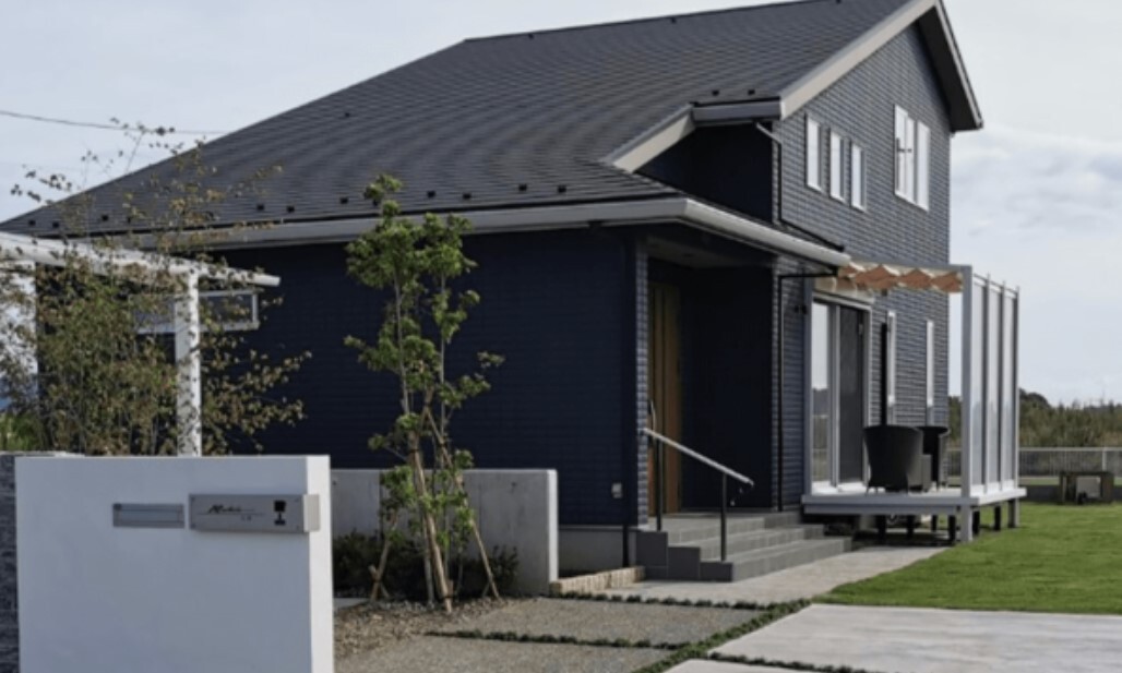 M‘S HOUSE
