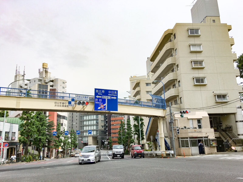 代官山正面口2