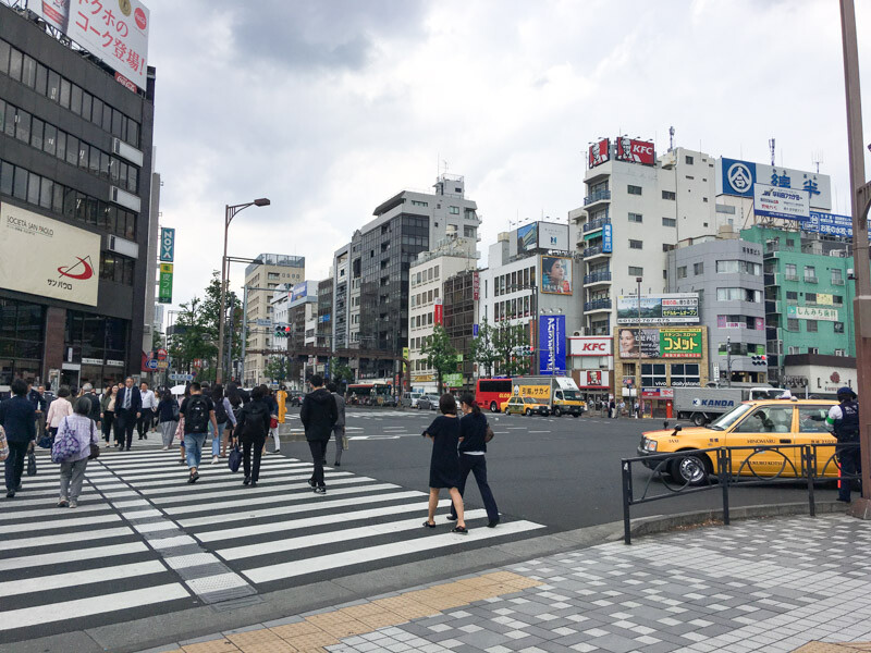 四ツ谷駅西側