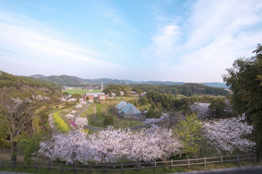高田濃施山公園