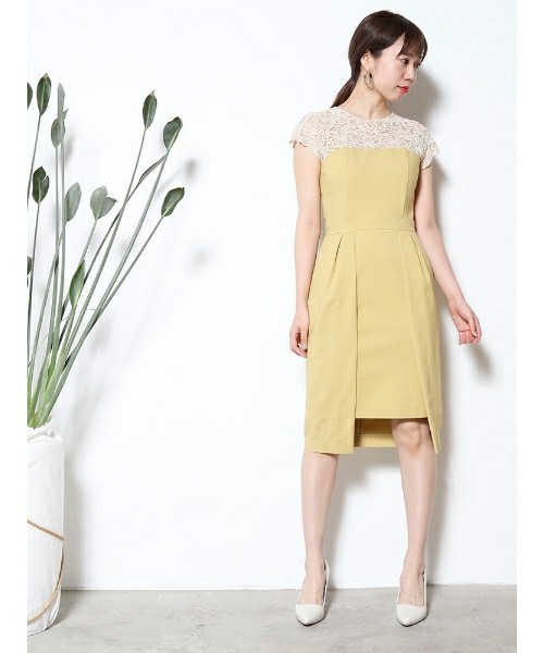 黄色のドレス