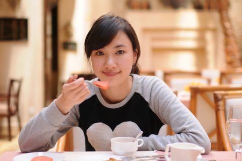 女性のイメージ画像