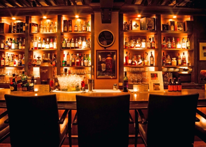 新宿　BarSTirage(スティラージュ)　内装2