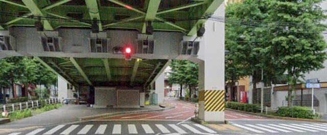 六本木駅から西麻布交差点