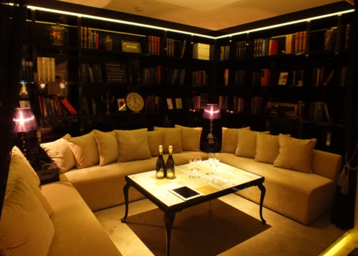 オリエンタルラウンジ新宿　内観3