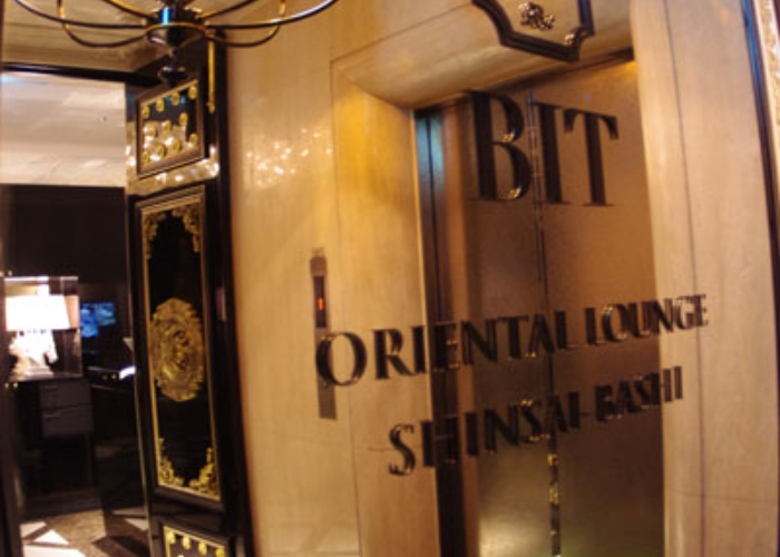 オリエンタルラウンジ心斎橋店外観