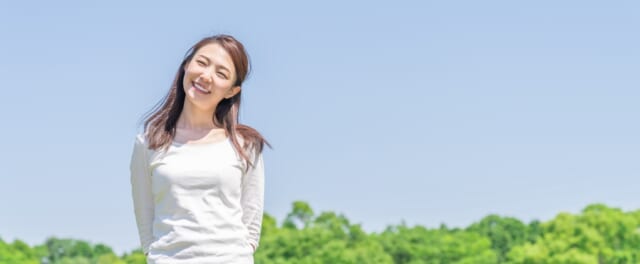 笑顔の女性のイメージ