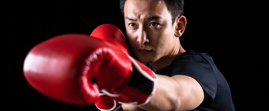 対策する男性のイメージ