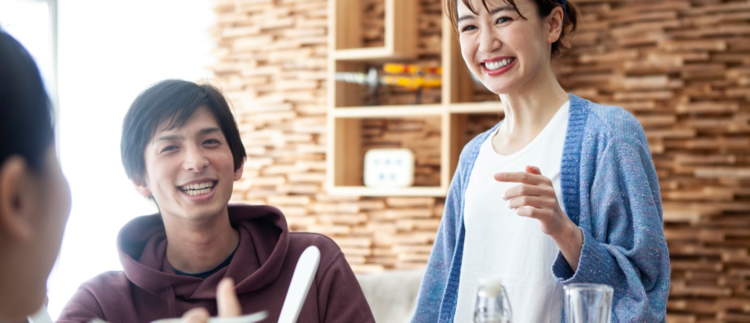 友人に異性を紹介してもらう