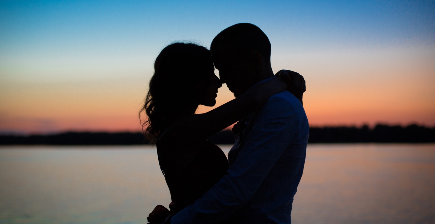 付き合っているカップルのイメージ