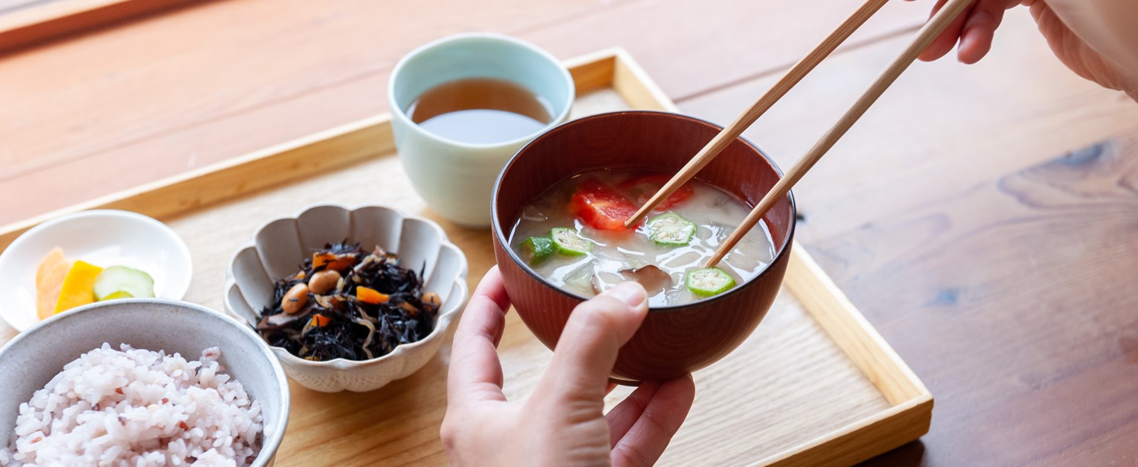 中国人は食事を残すのがマナー