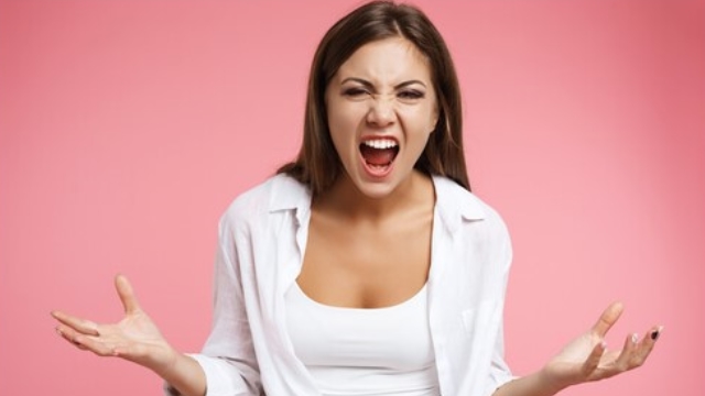 上から目線で疲れる