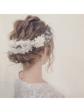 ミディアムの花嫁向け！フラワーヘア
