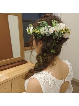 海外風！グリーン多めのナチュラル花嫁ヘア