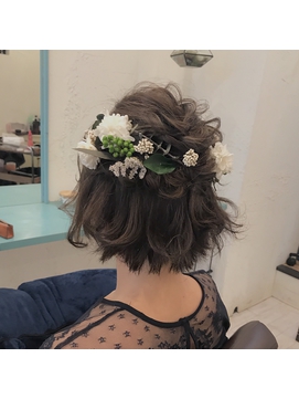 ショートの花嫁向け！フラワーヘア