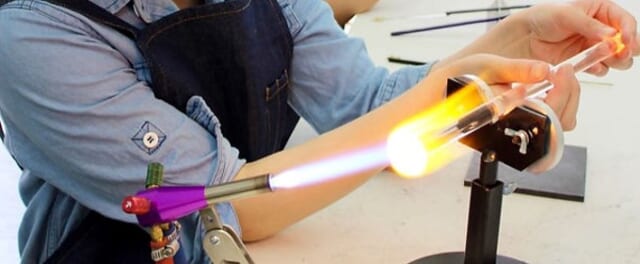 ガラス細工体験ができる