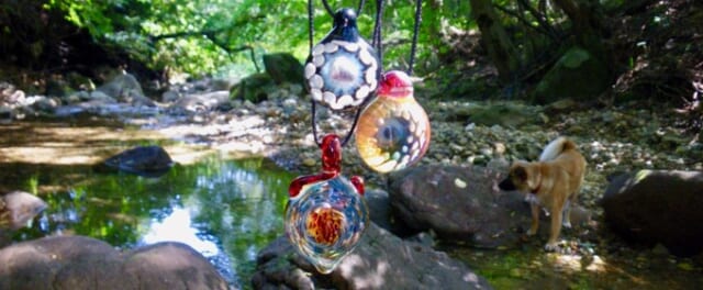 TaigaGlassのガラスのアクセサリー写真