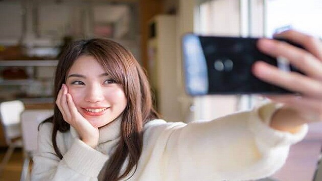 フェイスラインを隠す