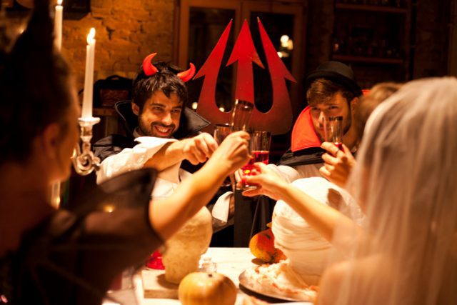 ハロウィン　出会い　相席居酒屋