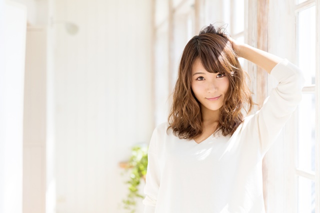 魅力的な女性の画像