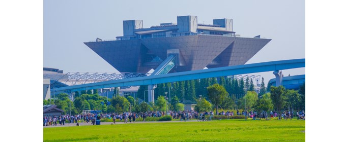 コミケなどのオタクイベントで出会う