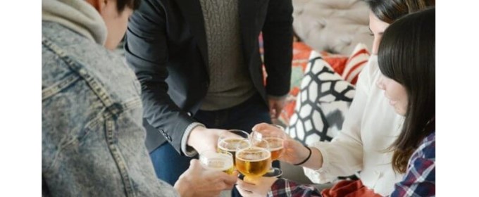 オフ会に出席する