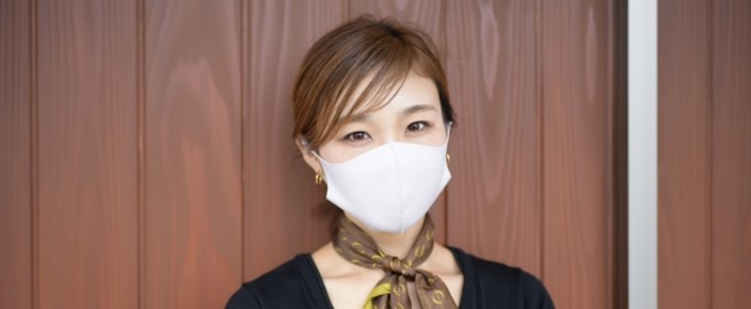 マスクを付けた写真