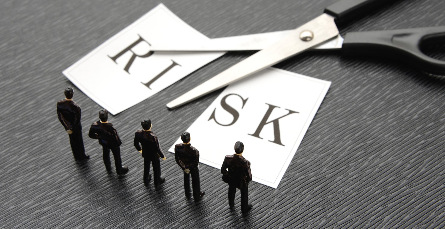 リスクを回避しているイメージ