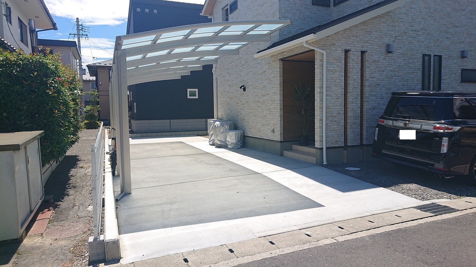 U-exterior_3